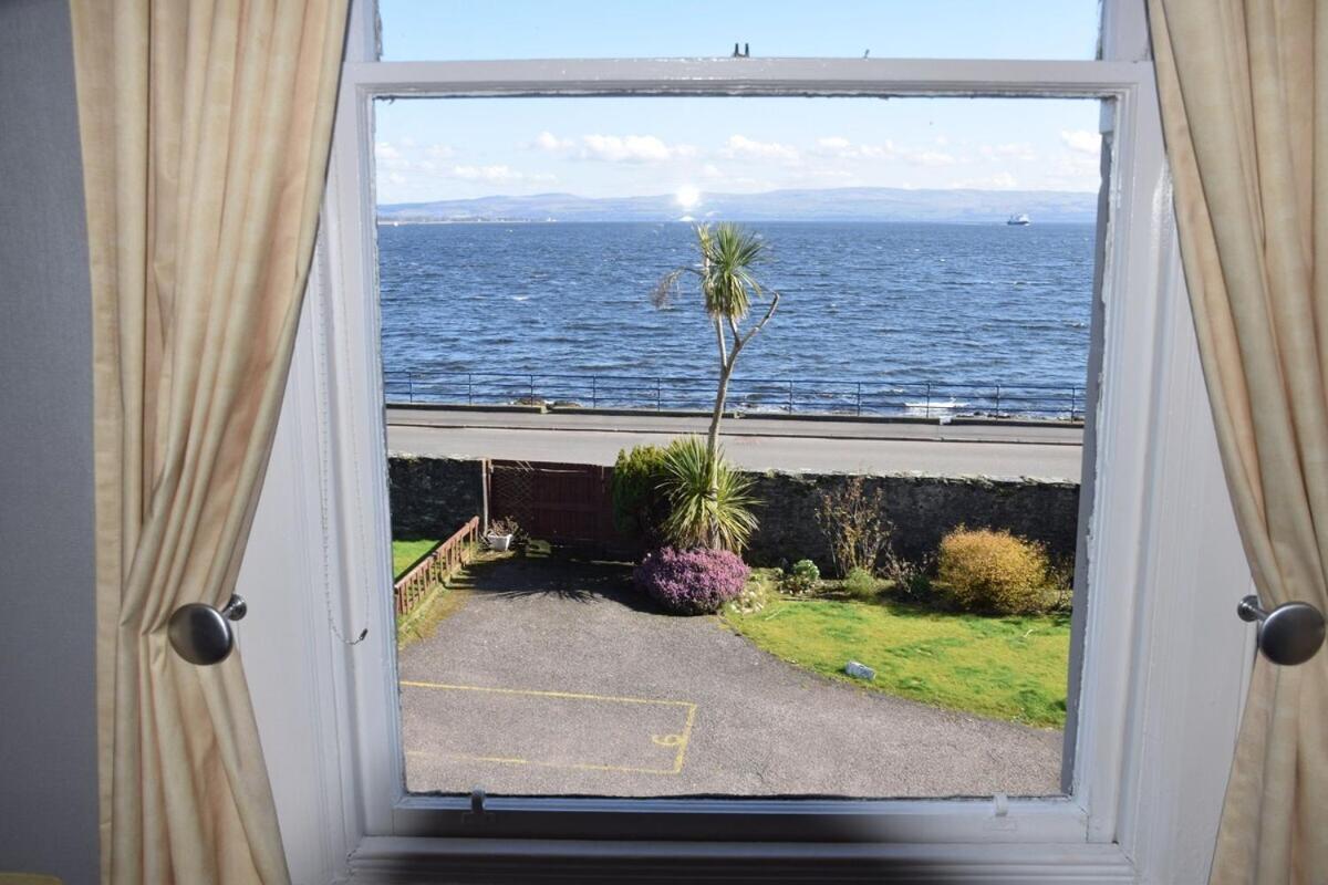 One Marine Place Port Bannatyne